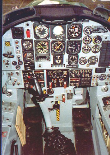 Tucanocabin.jpg (60333 bytes)